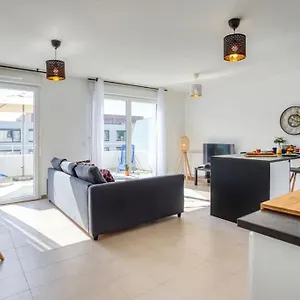  Appartement L17 Arenas 3 Balconies 5mins To The Sea